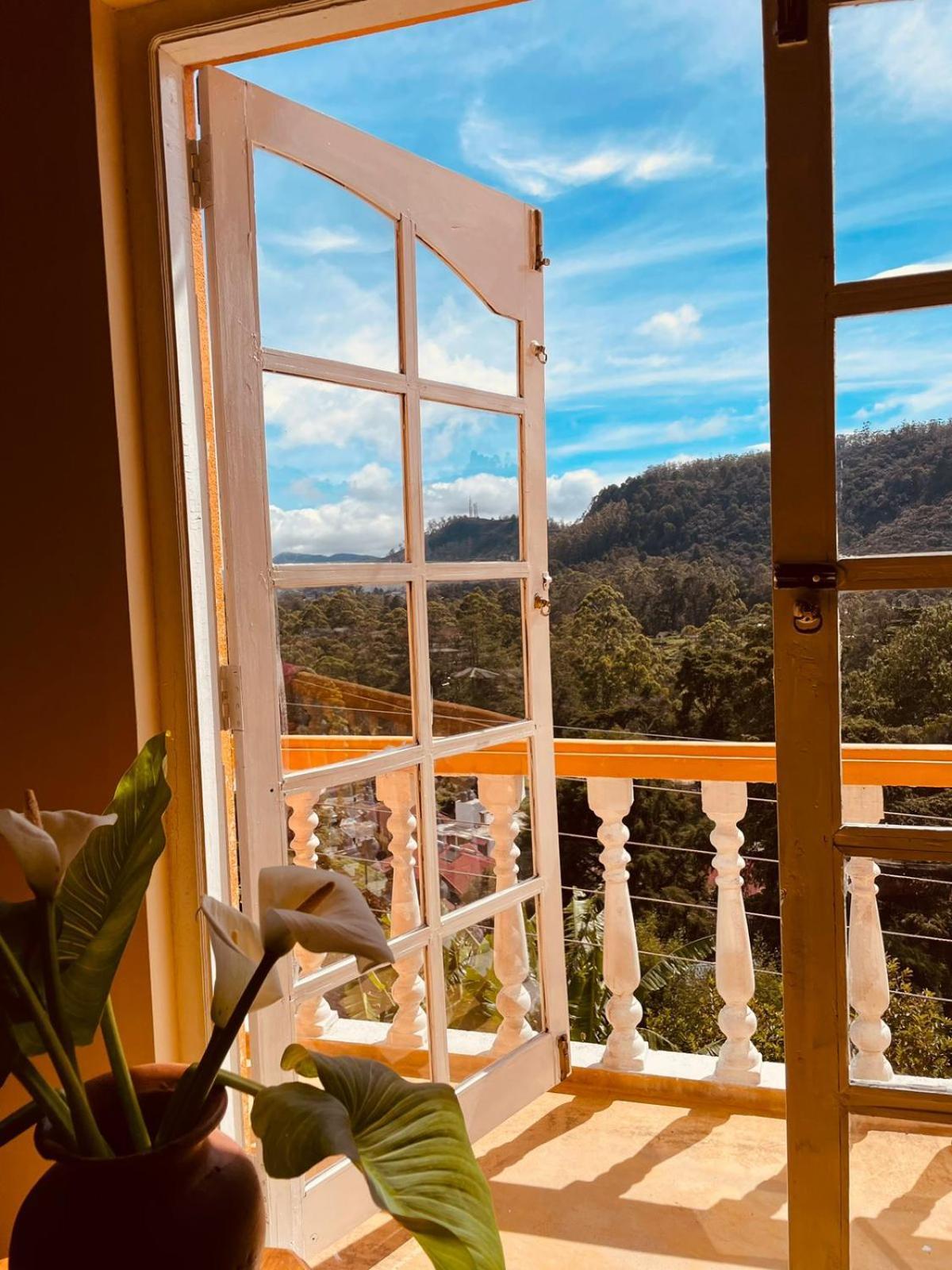 Golden King Guest Bed & Breakfast Nuwara Eliya Bilik gambar